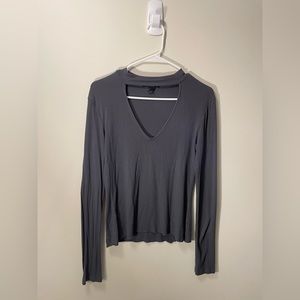 Keyhole Long-Sleeve